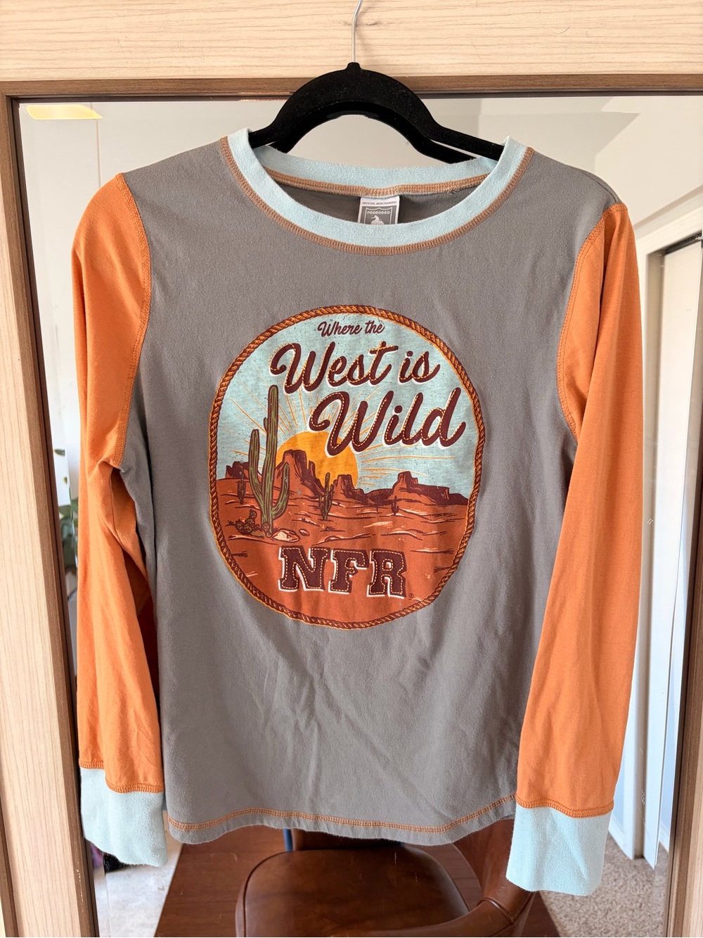 NFR Where the West is Wild long sleeve tee womens size Large